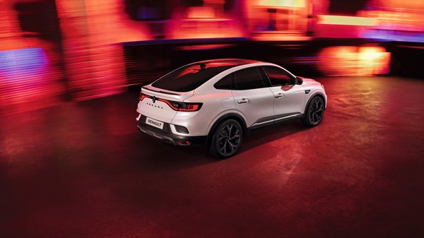 Renault Arkana - dynamic character